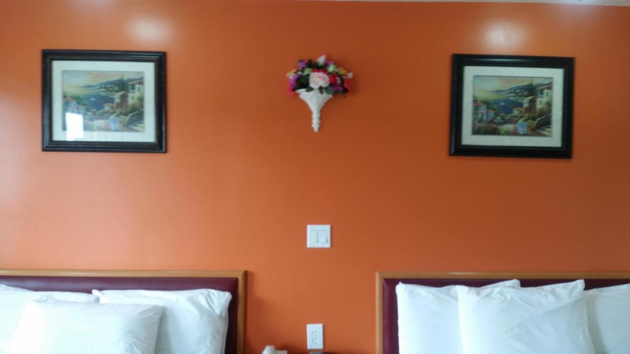 River Mist Inn Sturgeon Falls Exterior photo