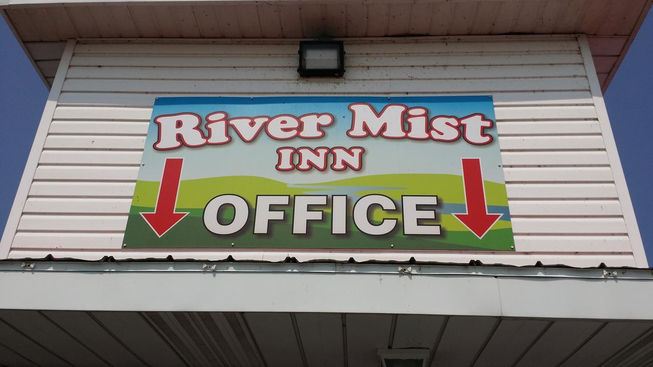 River Mist Inn Sturgeon Falls Exterior photo